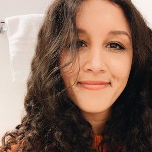 Meet your Posher, Justine